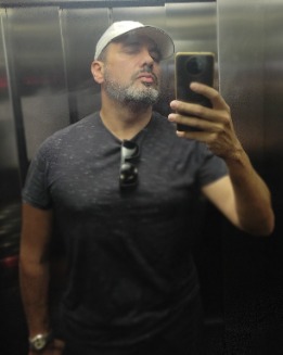 Clonado