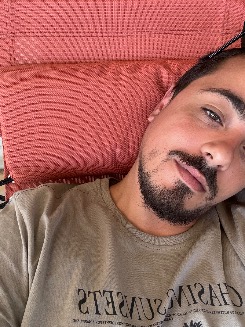 Leo__