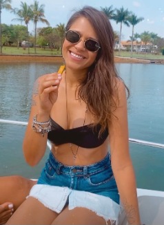 Raquel_DF